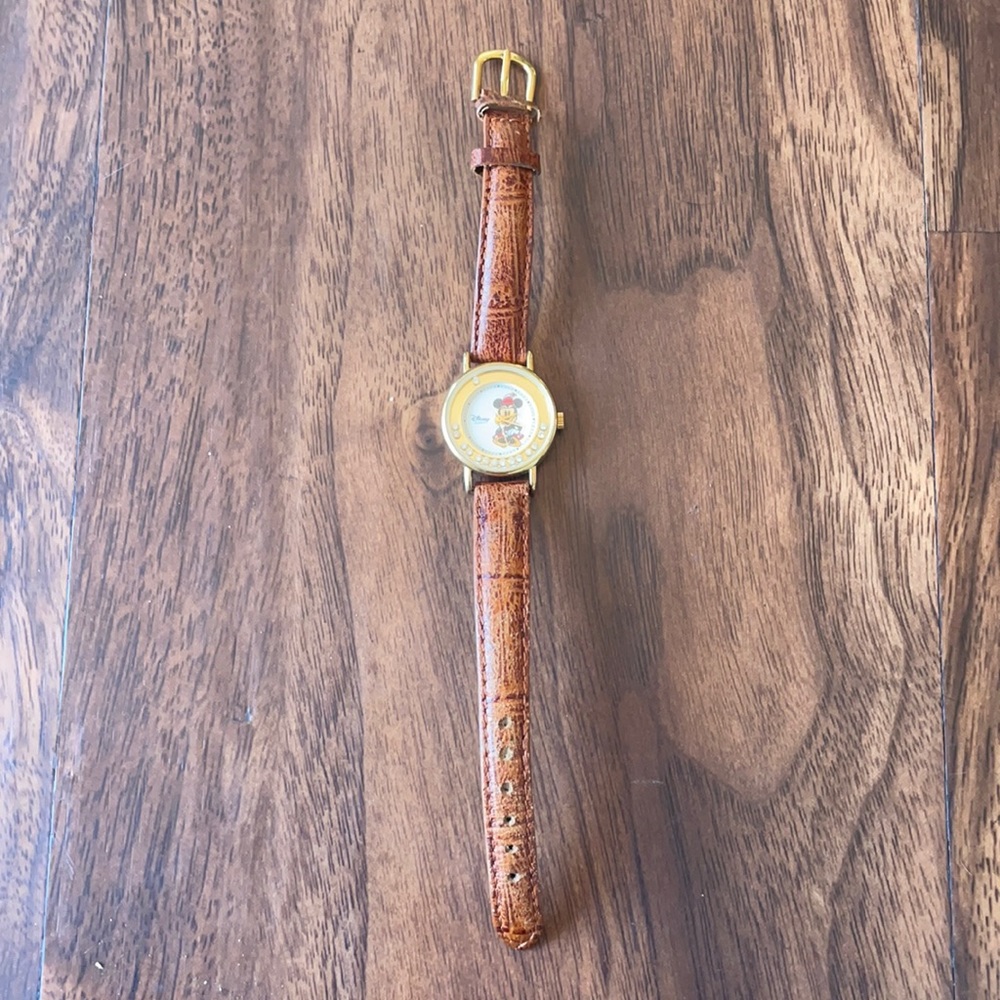Vintage Disney 1990’s Minnie Mouse Child’s Watch - Picture 5 of 10